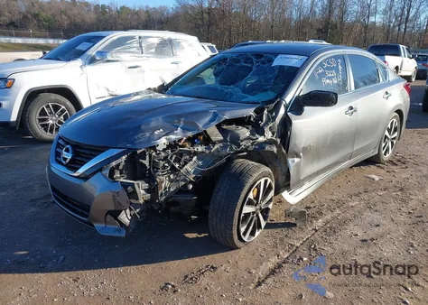 2018 Nissan Altima 2.5 Sr из США, поврежденный, VIN 1N4AL3AP1JC136099